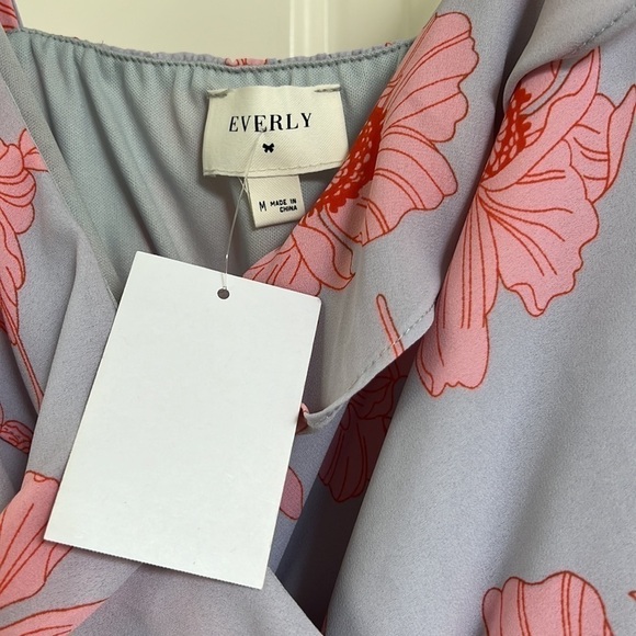 Women’s tropical print lavender and pink high low wrap style dress. NWT Size M. - Picture 3 of 5